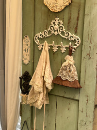 Cast Iron Rustic Wall Hook Decor for Garden & Home