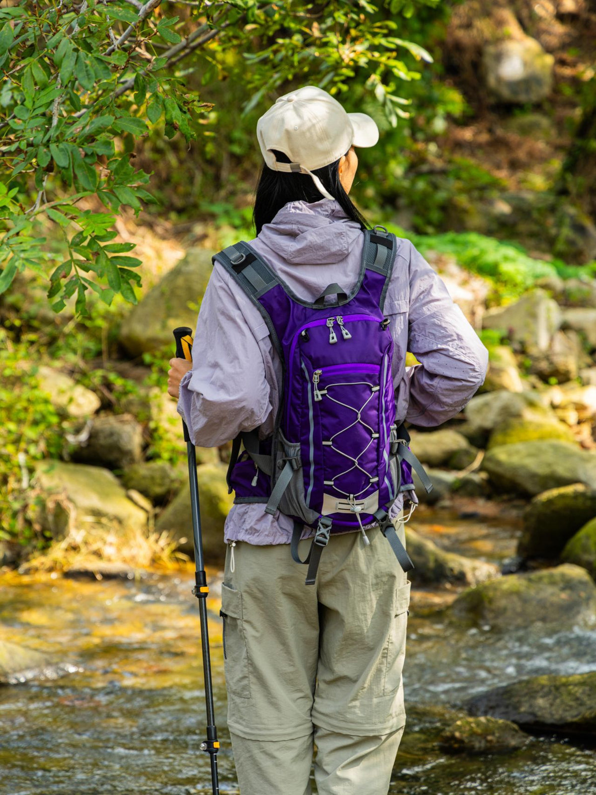 Outdoor Hiking Backpack, Lightweight Waterproof Travel Daypack for Men and Women