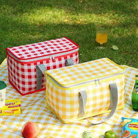 Insulated Picnic Bag with Large Capacity and Foldable Design, Ideal for Outdoor Camping and Meals