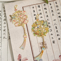 Butterfly Dream Floral Metal Bookmark with Tassel, Hollow Carved Design, Gold Stamping, Elegant Reading Accessory Gift