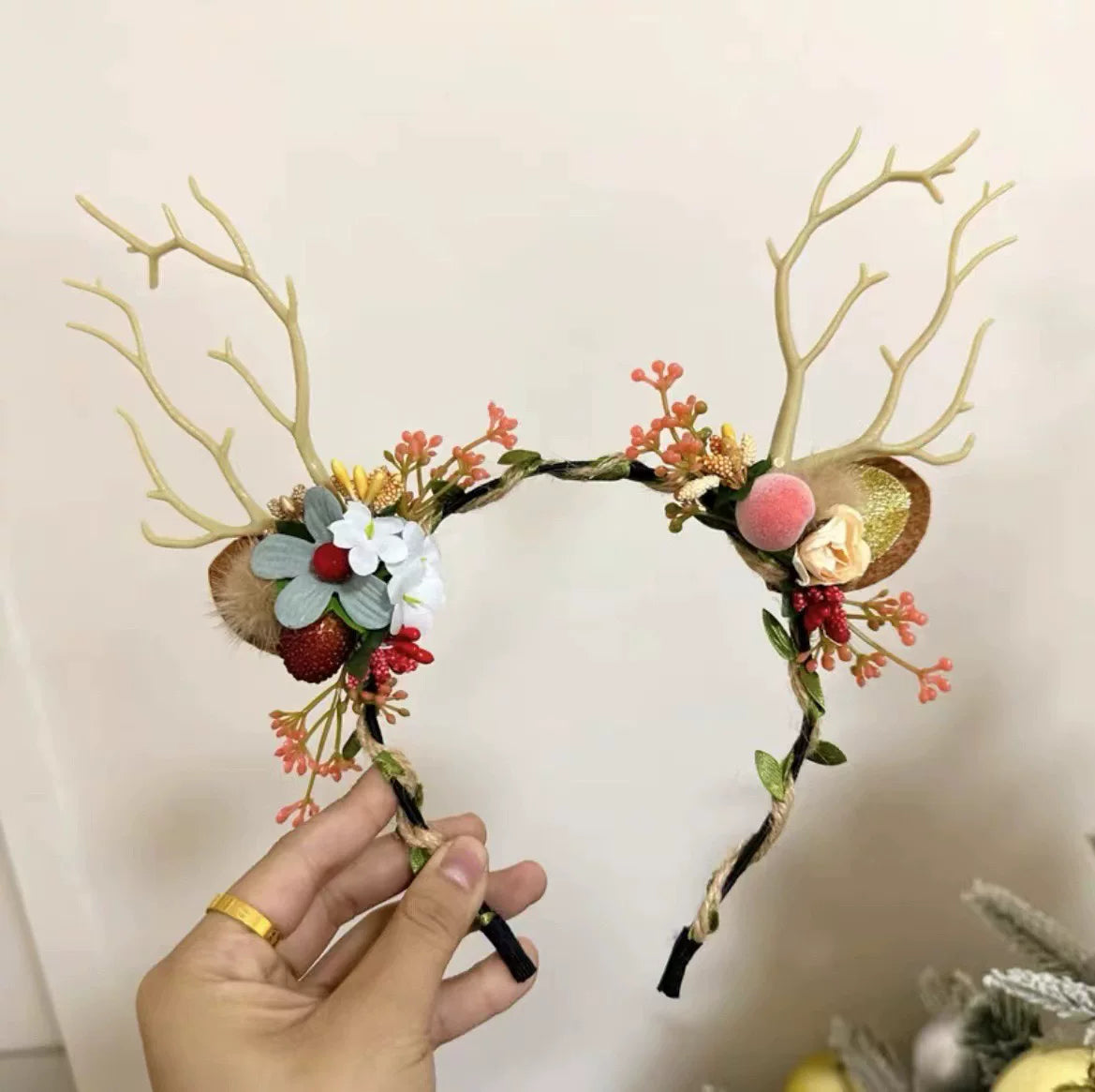 Christmas Reindeer Antler Headband for Adults and Kids, Festive Hair Accessory for Parties and Photoshoots
