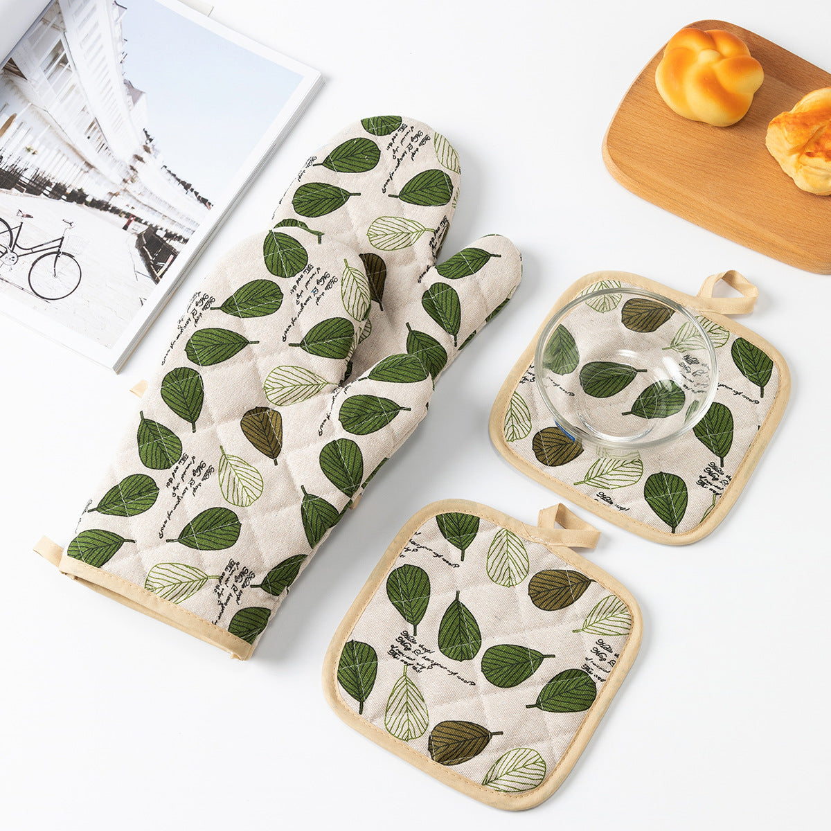 Double-Sided Quilted Oven Mitts and Pot Holders Set for Baking and Cooking, Heat Resistant