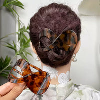 Vintage Figure-8 Flat Hair Claw Clip for Women, Large Back Head Styling Duckbill Clip, All-Season Hair Accessory