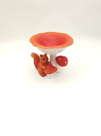 Resin Squirrel and Mushroom Bird Feeder Outdoor Garden Animal Statue