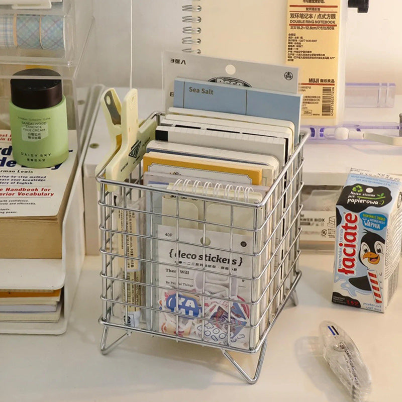 Creative Iron Art Desktop Storage Basket for Sundries and Cosmetics