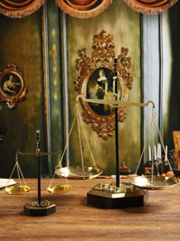 Vintage Balance Scale Model Ornament for Office and Cafe Decor