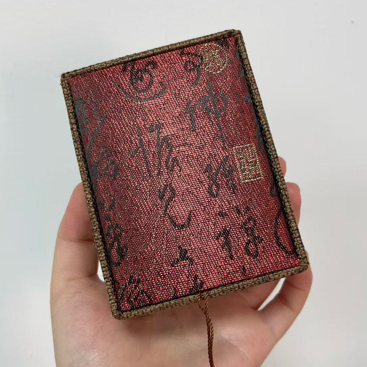 Red Gold Floral Jewelry Gift Box for Rings, Necklaces, and Chains