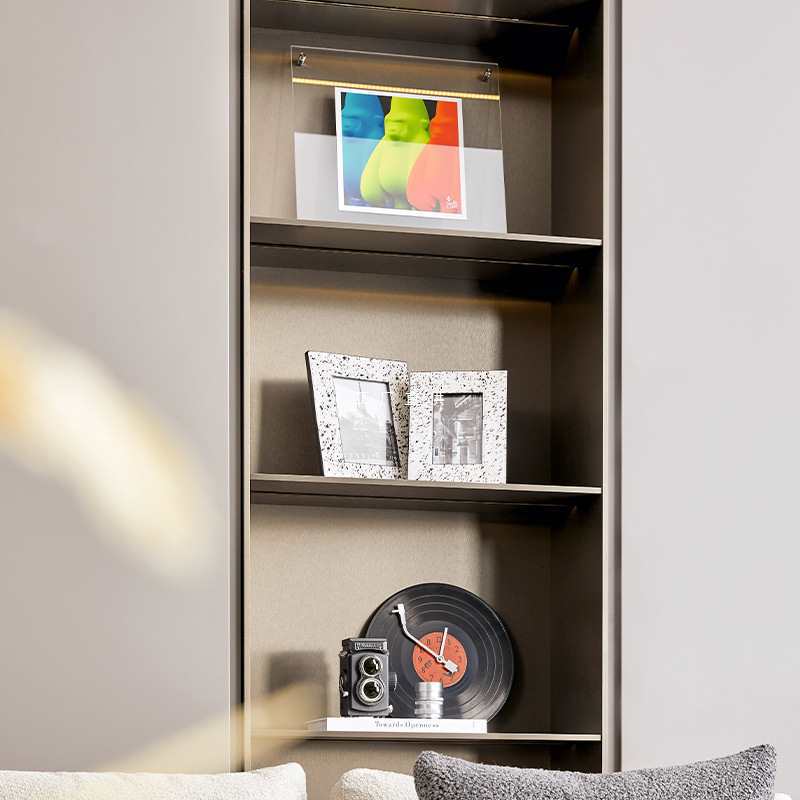 Abstract Resin Sculpture for Bookshelf and Display Cabinet Decor