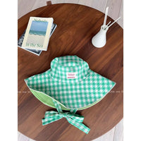Reversible Wide Brim Bucket Hat for Women, Foldable Sun Protection with Plaid Pattern and Tie-Strap