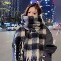 Women's Houndstooth Plaid Scarf, Thickened Warm Korean Style for Autumn/Winter