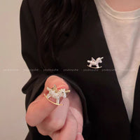 French Light Luxury Horse Brooch for Women, Elegant Coat Sweater Pin with Unique Design