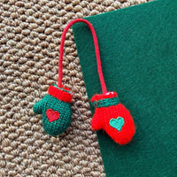 Dollhouse Miniature Christmas Knitted Heart Gloves Doll Ornament