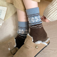 Women's Mid-Calf Thermal Wool Socks with Fair Isle Snowflake Pattern for Winter