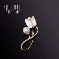 Elegant Tulip Pearl Crystal Brooch for Women, Floral Shawl Pin for Coats and Suits