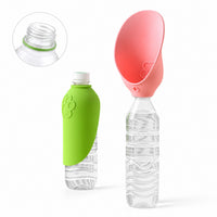 Portable Pet Outdoor Water Bottle with Foldable Silicone Leaf Dispenser for Dogs