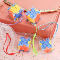 Mini Labyrinth Puzzle Toy with Lanyard for Kids, Educational Party Favors and Classroom Rewards