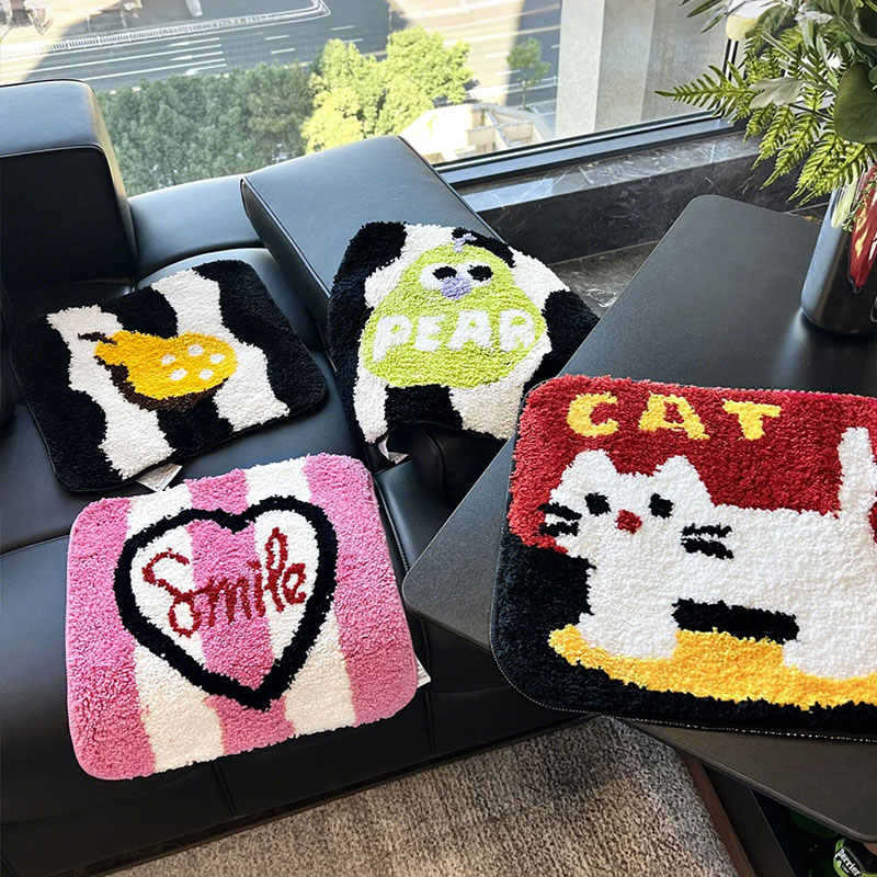 Cartoon Flocking Tufted Seat Cushion for Office, Students, Dining Chairs - Non-Slip Plush Pad