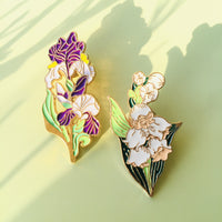 Enamel Iris Flower Brooch Pin for Women, Elegant Floral Lapel Pin Badge