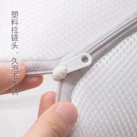 Nylon Coil Zipper Tape with Plastic Sliders for DIY Sewing and Repair