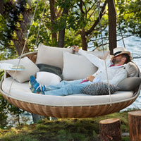 Outdoor Rattan Round Daybed Swing Chair for Garden Patio