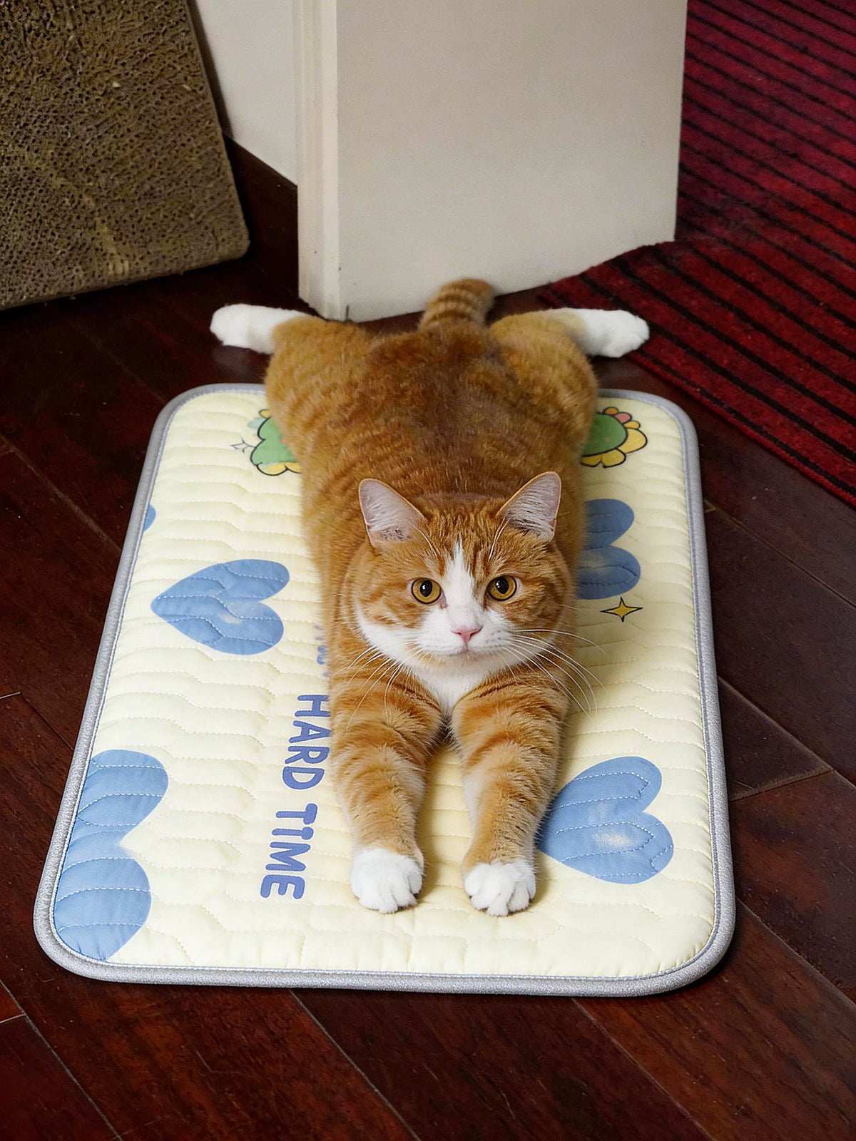 Pet Cooling Mat for Cats and Dogs - Latex Ice Silk Elevated Moisture-Proof Non-Slip Sleeping Pad