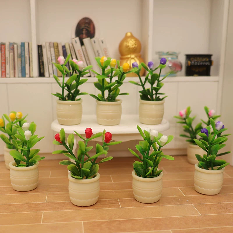 Miniature Tulip Potted Plant for Dollhouse Decoration