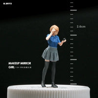 1:64 Scale Miniature Girl Figurine with Makeup Mirror for Diorama & Photography Props