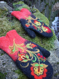 Women's Thickened Color-Block Embroidered Winter Christmas Gloves