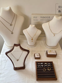 Linen Mannequin Necklace Display Stand for Jewelry and Pearl Diamond Necklaces