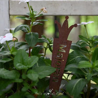 Vintage Crown Iron Flower Holder for Garden & Patio Decor