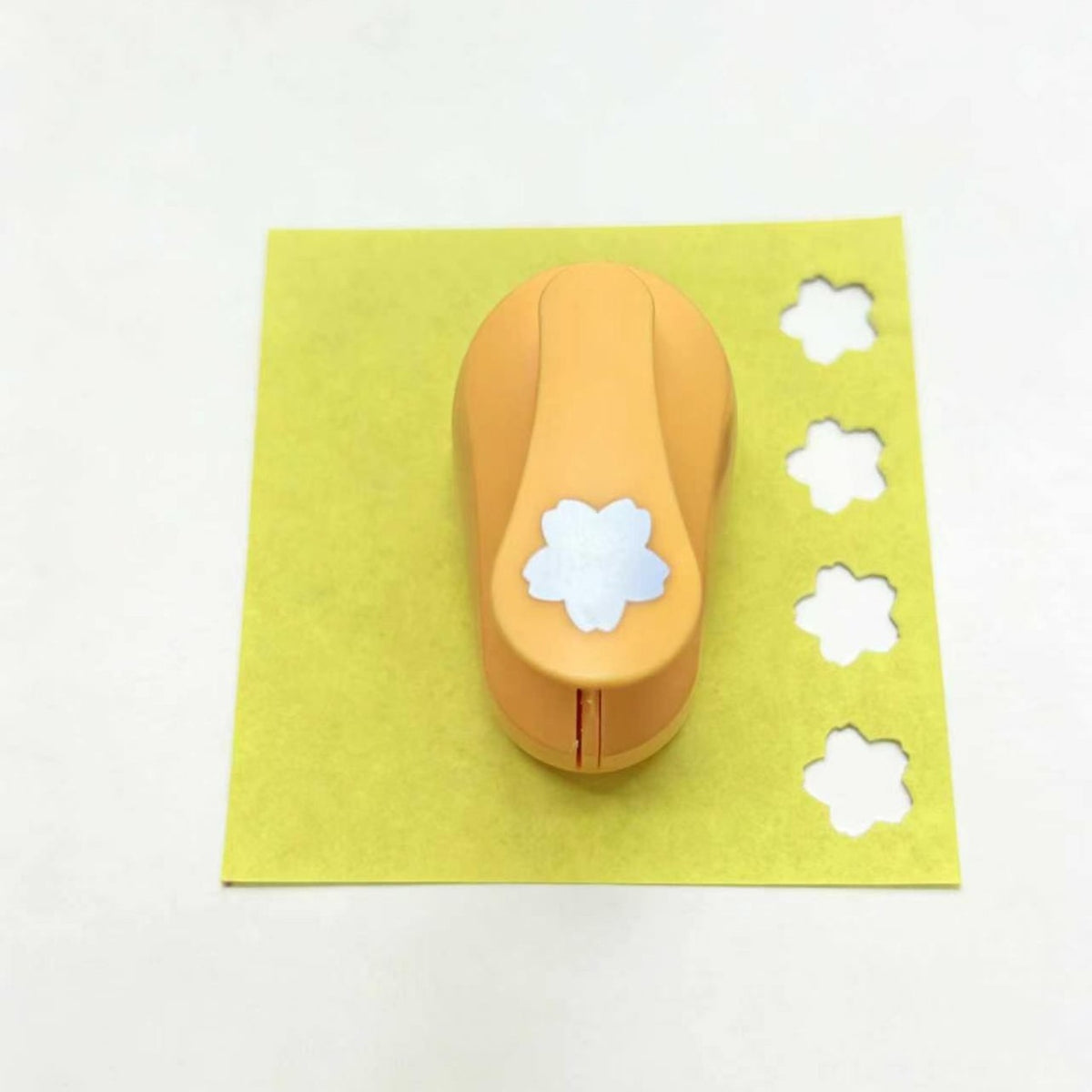 Medium Effort-Saving Embossing Punch for DIY Cards and Kids' Crafts