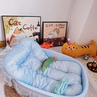 All-Season Pet Bed for Cats and Small Dogs, Washable and Lightweight