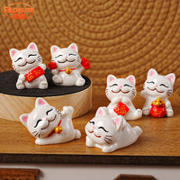 Lucky Cat Resin Figurine for Desk Decor and Stress Relief Gift