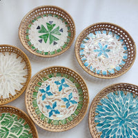 Handwoven Rattan Fruit Basket with Shell Inlay, Decorative Round Hollow Snack Tray for Living Room