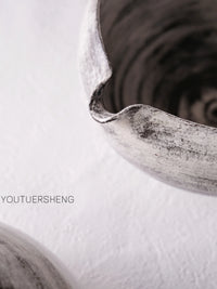 Handmade Ceramic Matcha Bowl with Brushstroke Glaze - Modern Minimalist Design, 500ml