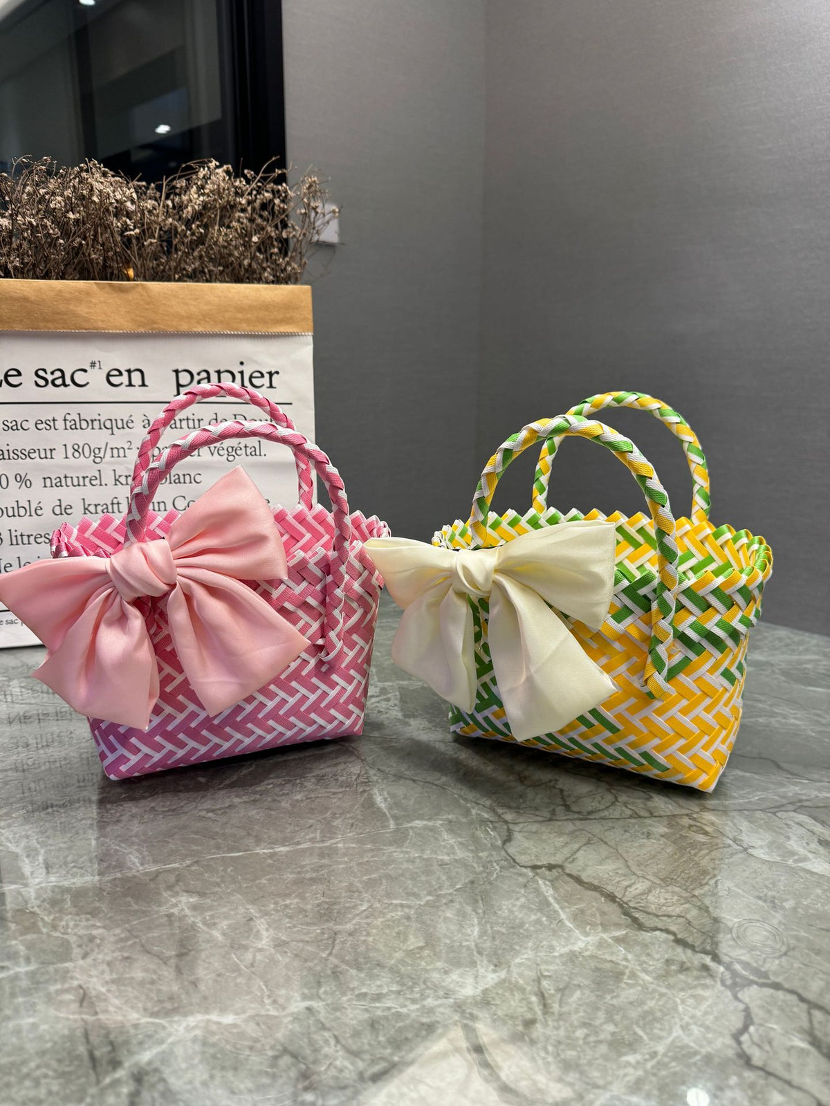 Handwoven Plastic Tote Bag Beach Shoulder Bag for Women