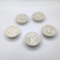 Surfboard Base Coat Wax for Enhanced Grip in Warm Water