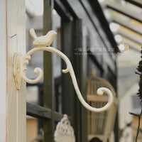 European Style Cast Iron Bird Wall Hook for Garden Decor and Storage