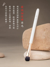 Jidi 09 Medium Eyeshadow Brush, Fine Goat Hair, Ultra-Soft for Beginners