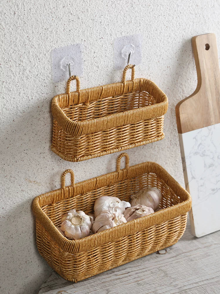 Hand-Woven Imitation Rattan Storage Basket for Kitchen Garlic Ginger Onions Eggs Fruits Wall-Mounted