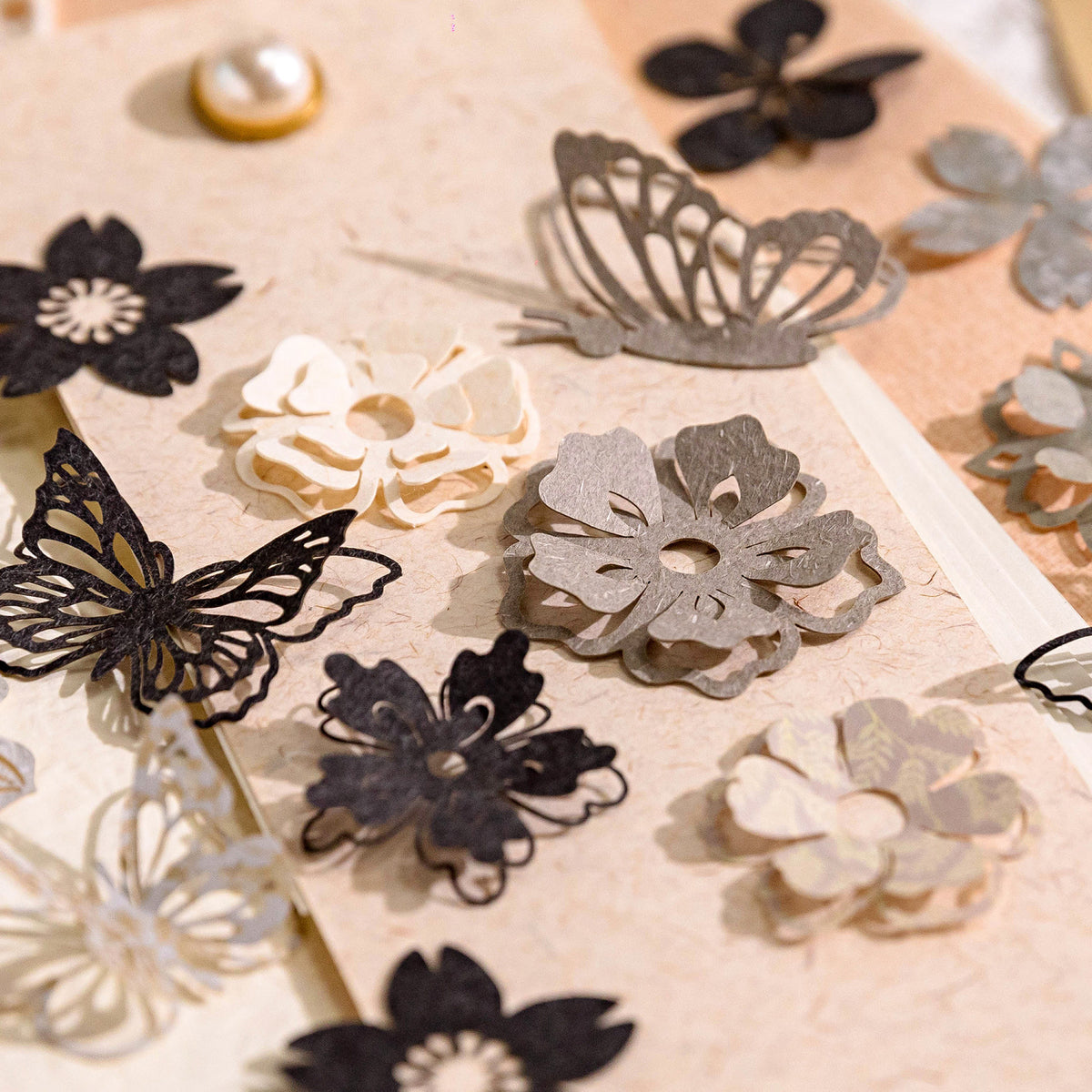 Momo Hollow Floral Material Pack Encounter Garden Series DIY Journal Decoration Collage Base Material 6 Styles