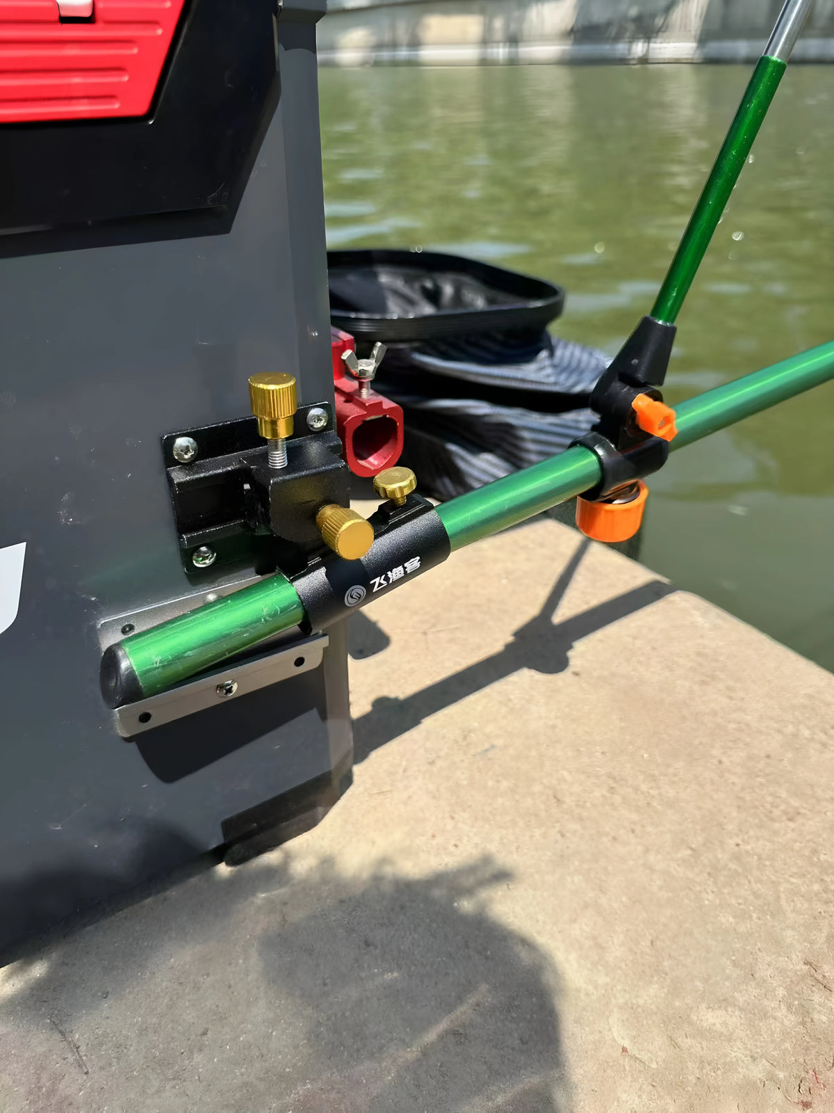 Fishing Box Accessories Set: Aluminum Alloy Rod Holder, Bait Tray, Keepnet Holder, and Umbrella Stand