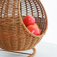 Creative Hanging Fruit Basket Hand-Woven Storage Basket for Snacks and Dried Fruits