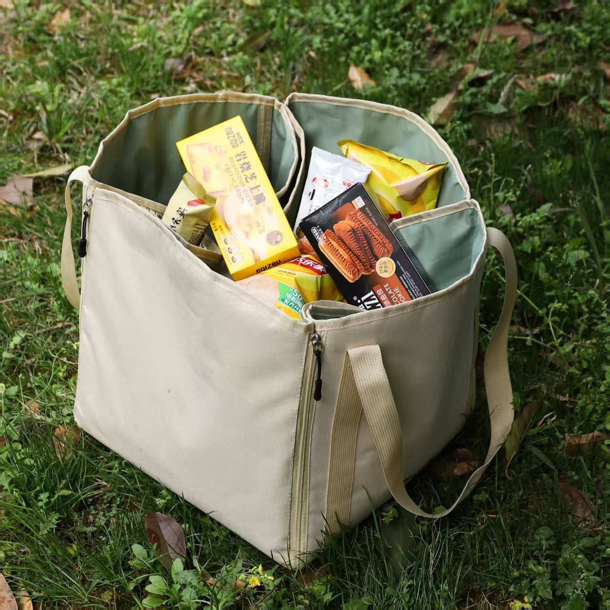 Portable Outdoor Picnic Mat Storage Bag - Waterproof & Moisture-Proof Shoulder Carry Tote for Camping