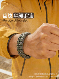 Outdoor Hand-Woven Paracord Bracelet with Quick Release Buckle