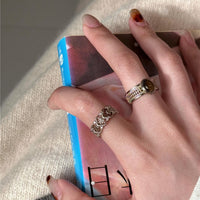 Kuning Vintage Hollow Carved Adjustable Ring