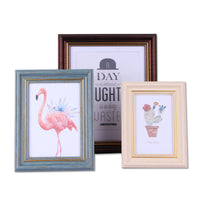 American Retro Acrylic Photo Frame with Hollow Design for Tabletop Display