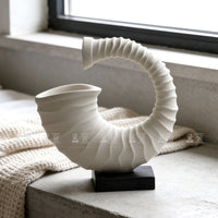 Modern Wabi-Sabi Conch Horn Art Ornament for Living Room Study Decor