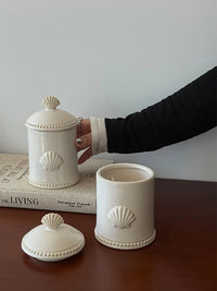 SilentWind Vintage Shell Ceramic Jar with Lid for Cotton Swabs, Toothpicks, Matches