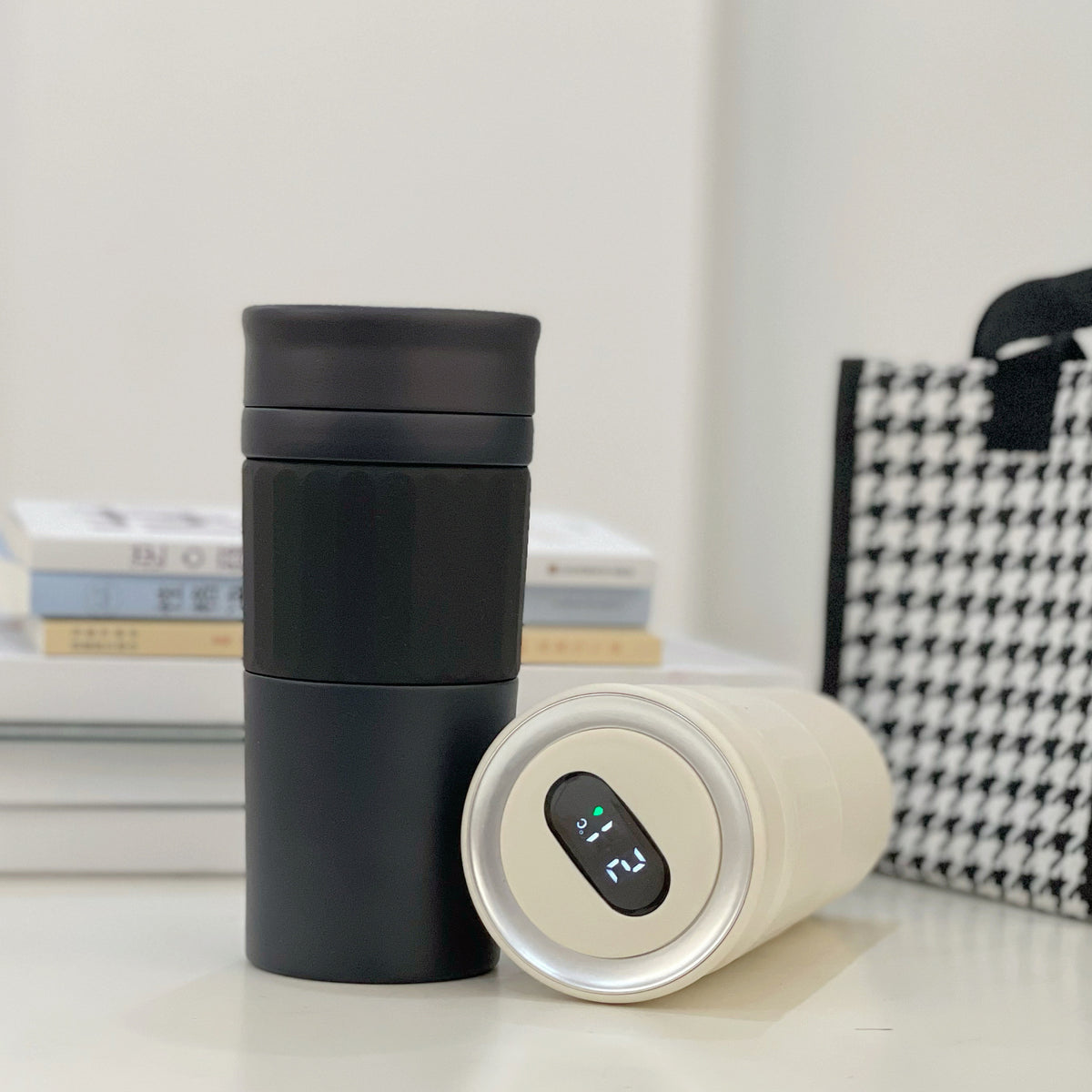 316 Smart Temperature Display Thermos Mug for Office and Tea, Portable